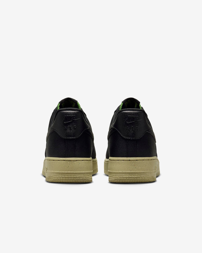 Nike Air Force 1 '07 LV8