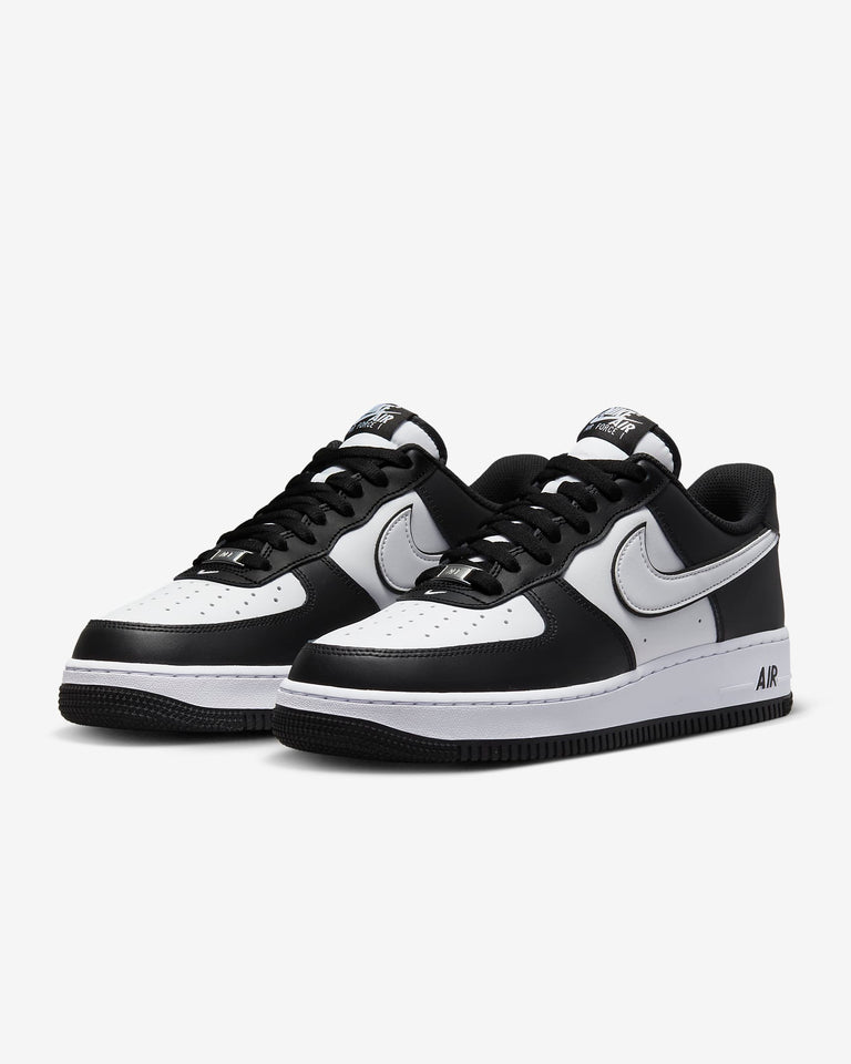 Nike Air Force 1 '07 Panda