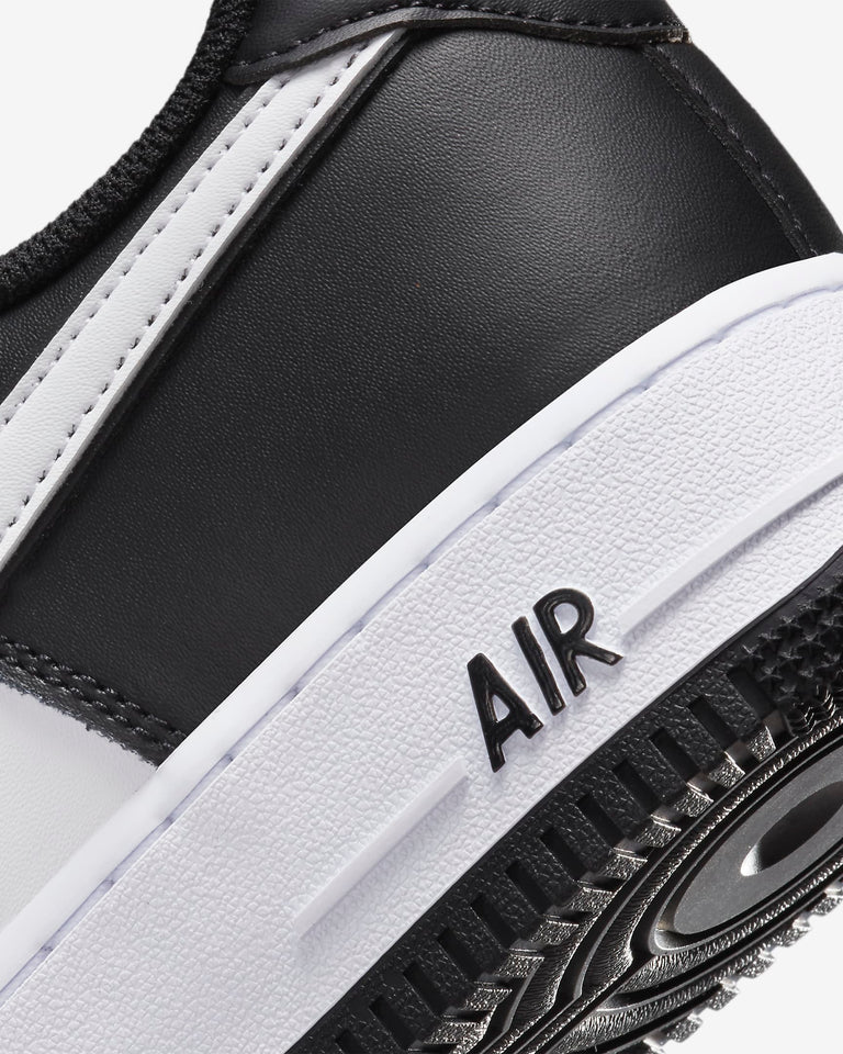 Nike Air Force 1 '07 Panda