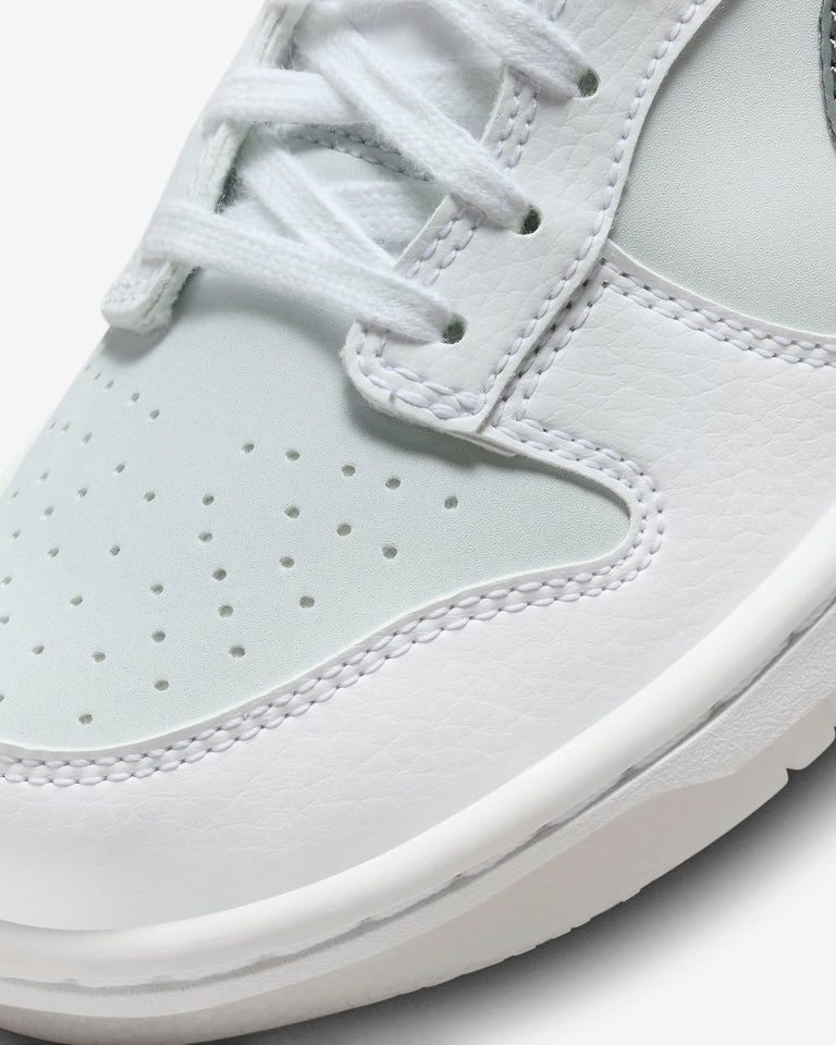 Nike Dunk Low Pure Platinum